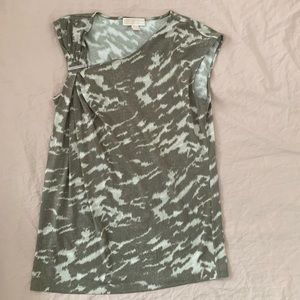 SOLD ◻️ Michael Kors khaki green camo print tunic tank M